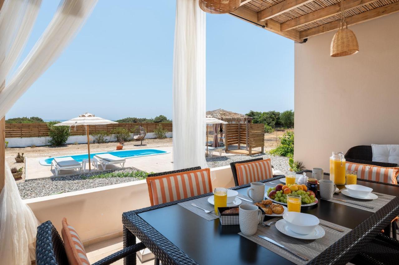 Serenity House- Beachfront With Pool Villa Gennadi