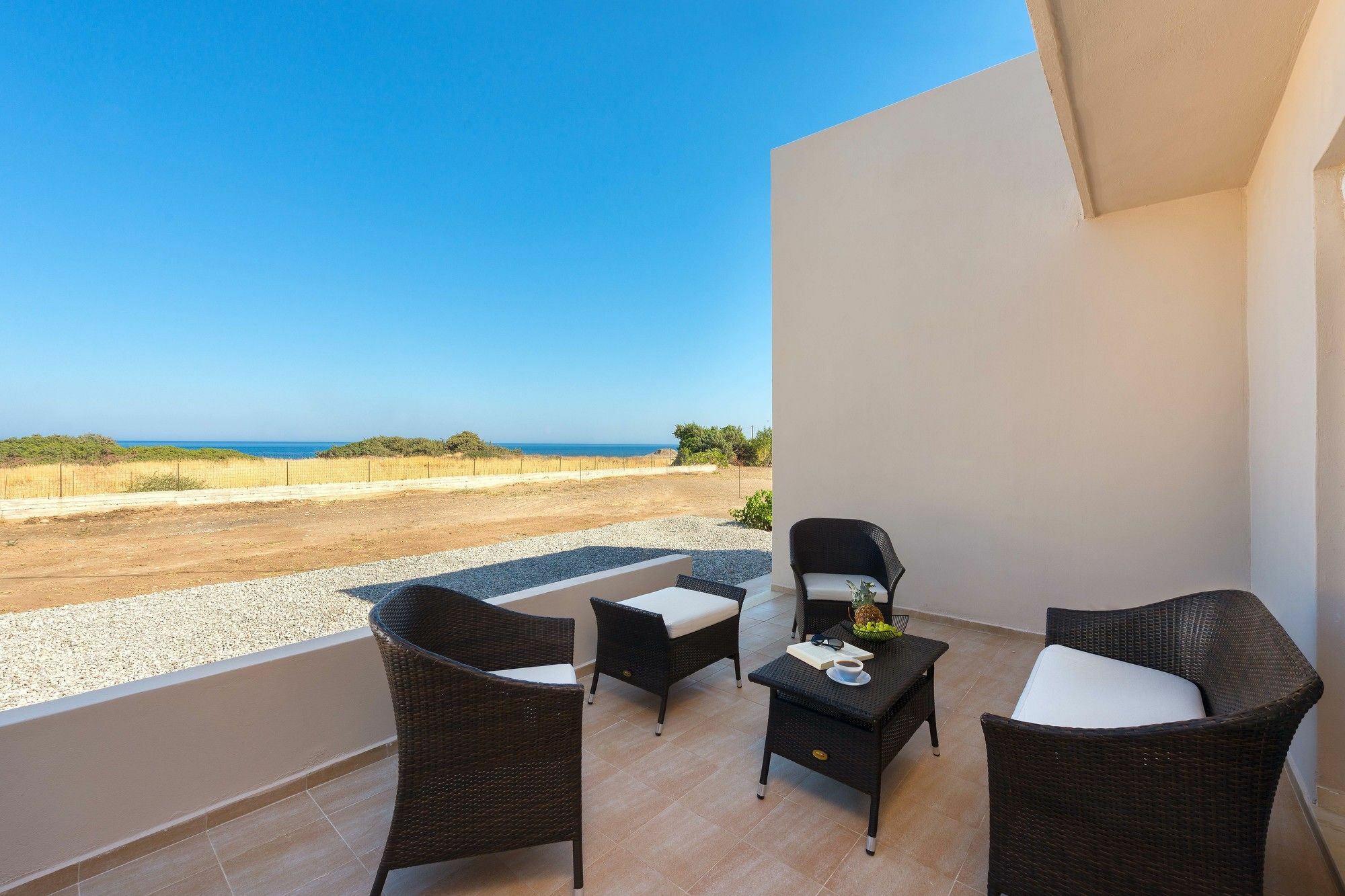 Villa Serenity House- Beachfront With Pool Gennadi