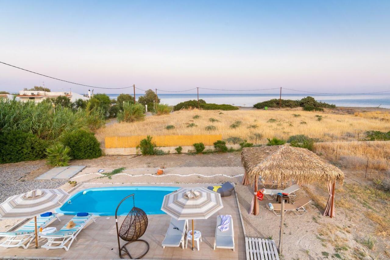 Serenity House- Beachfront With Pool Villa Gennadi