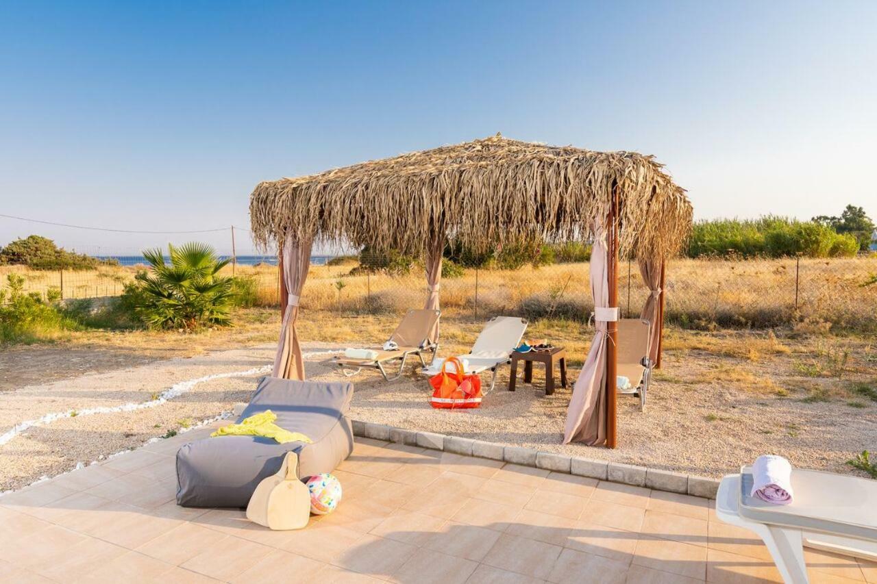 Villa Serenity House- Beachfront With Pool *